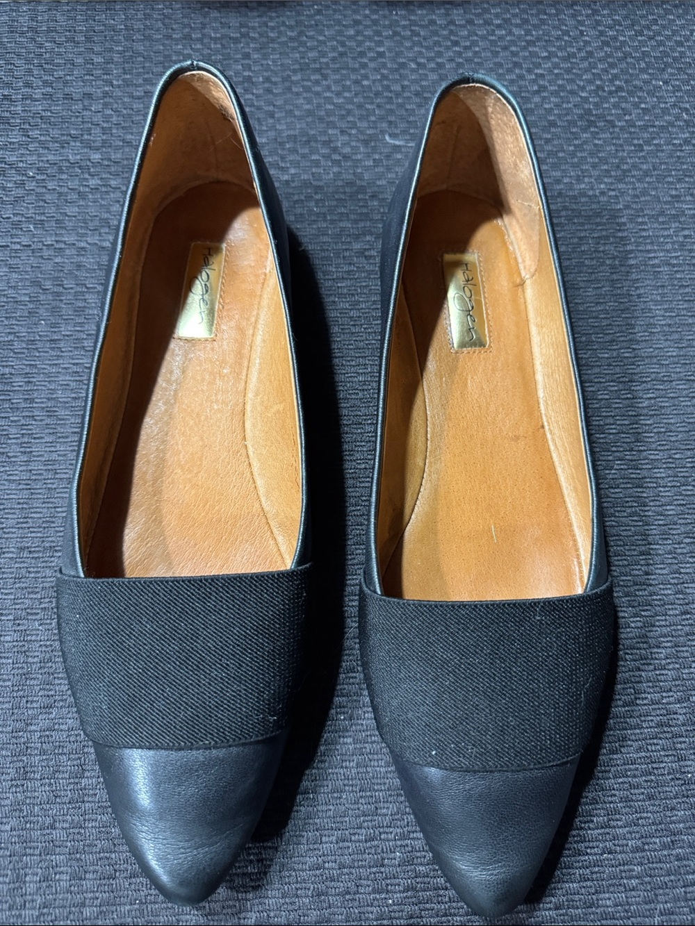 Halogen Black Pointed Cap-Toe Flats